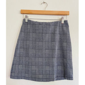 Must Have Women's small navy and gray plaid houndstooth pencil mini skirt